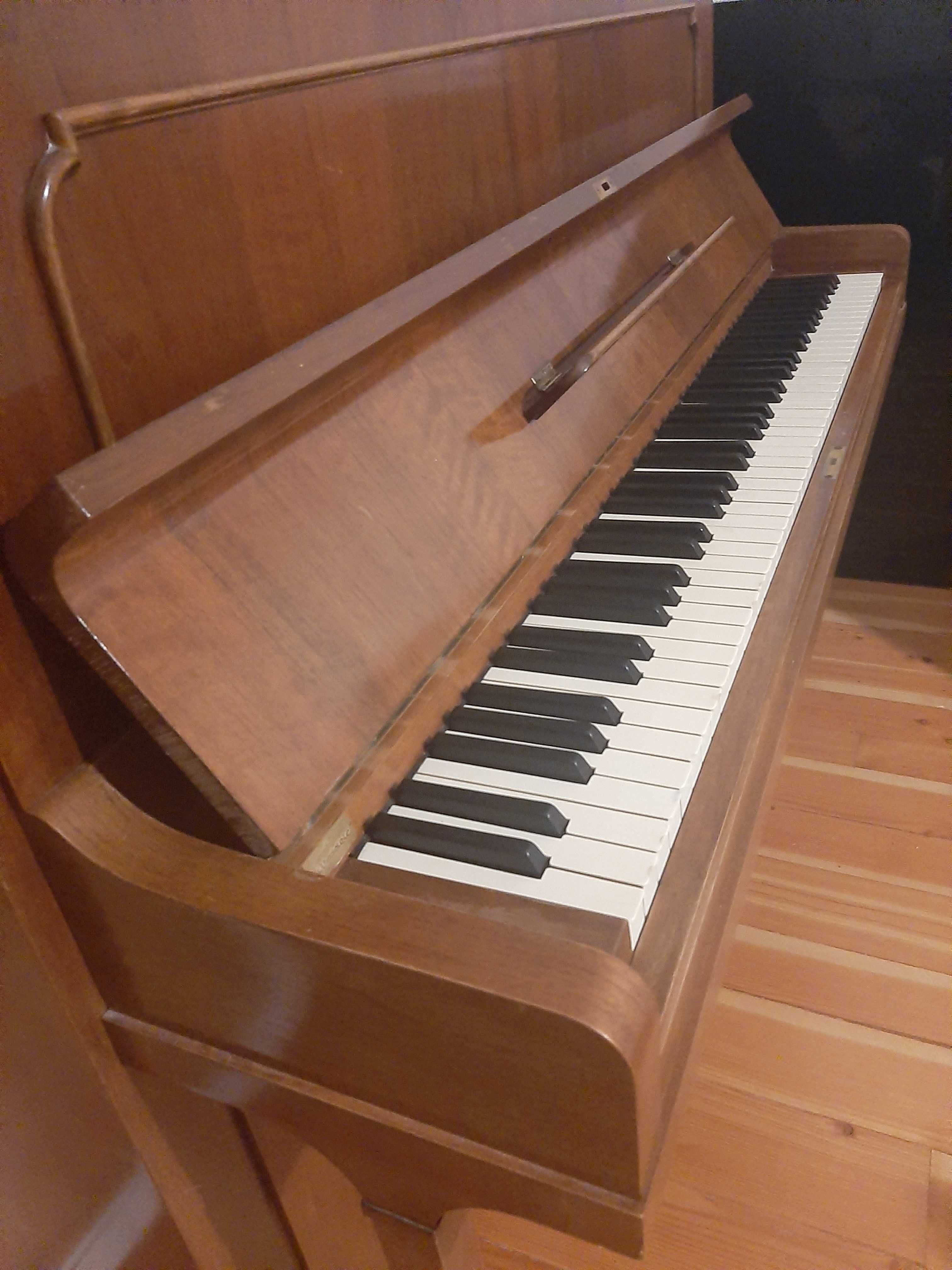 Sprzedam pianino niemieckiej marki Feurich lepsze niż Yamaha