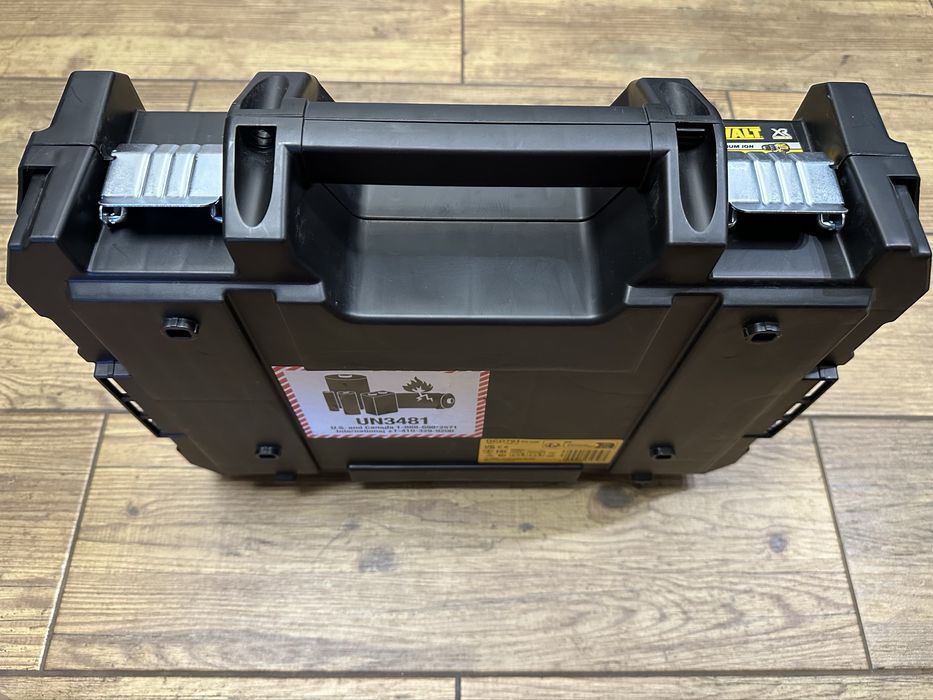 Walizka transportowa DeWalt TSTak DCD796