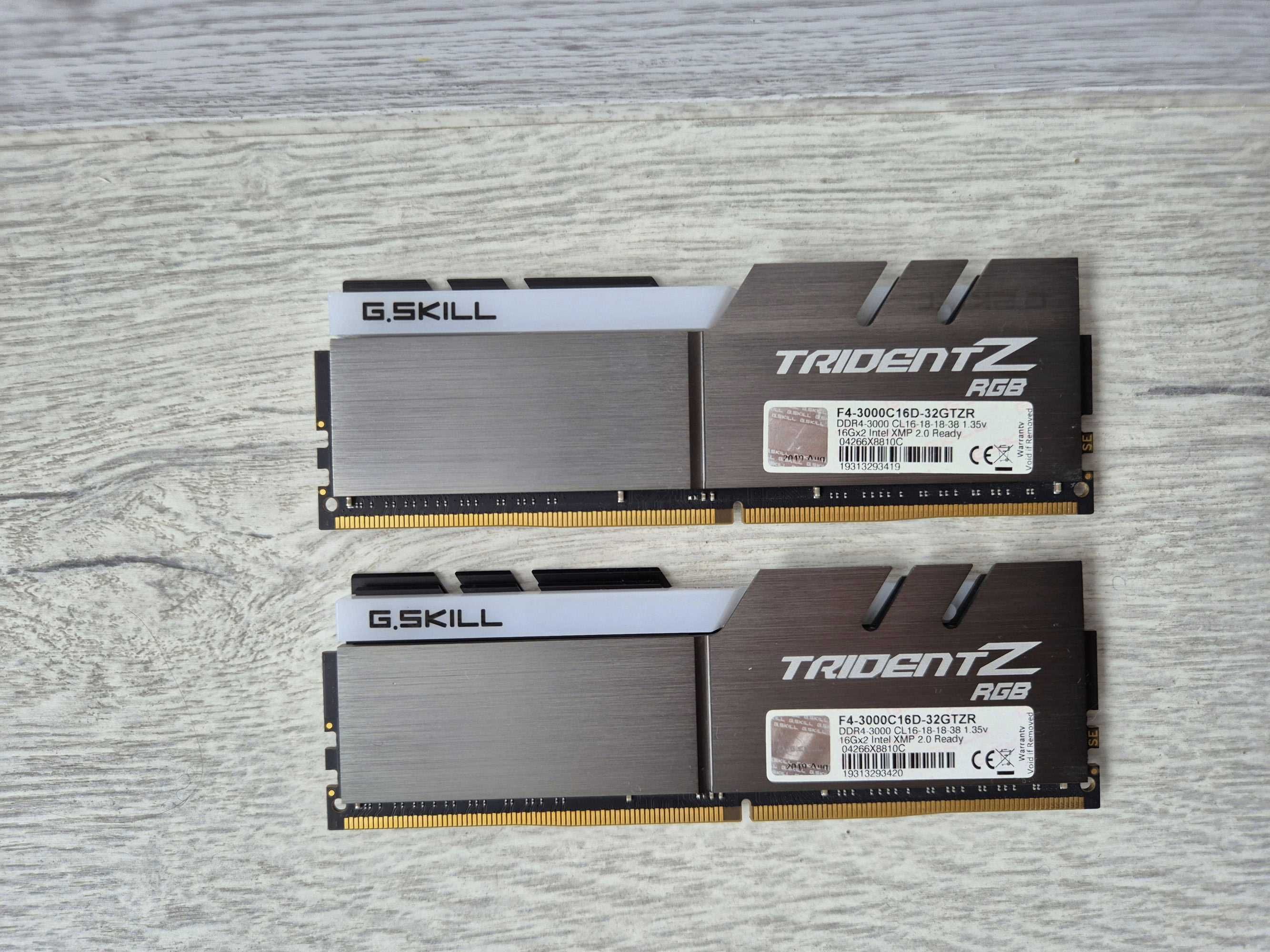 пам'ять DDR4 32GB Kit (2x16) 3000MHz G.Skill Trident Z RGB (Samsung)