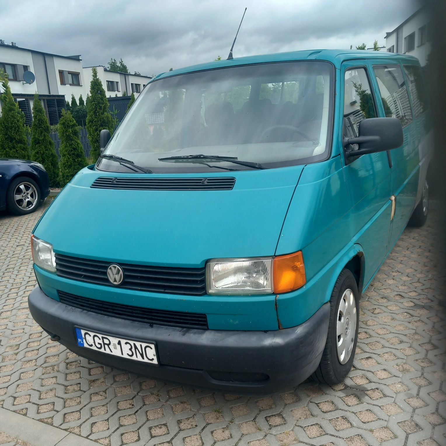 Volkswagen transporter T4 długi 9 osób