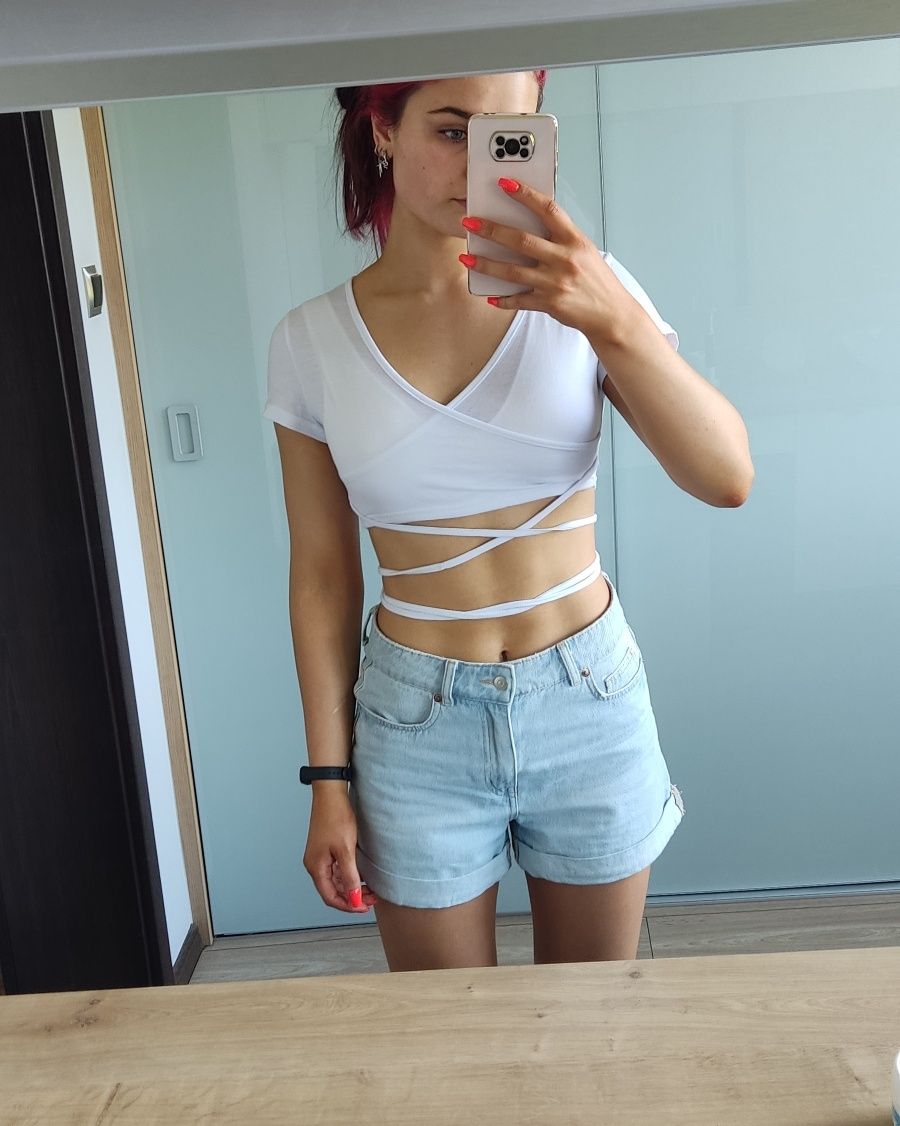 Bluzka crop top biały z wiązaniem XS