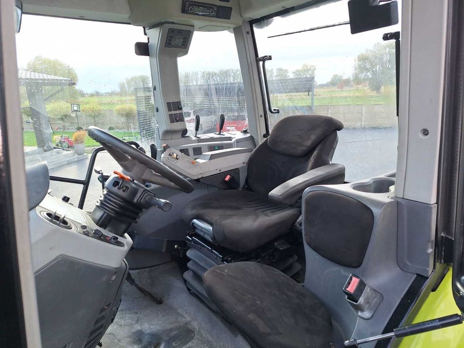 ciągnik rolniczy Claas Arion 620