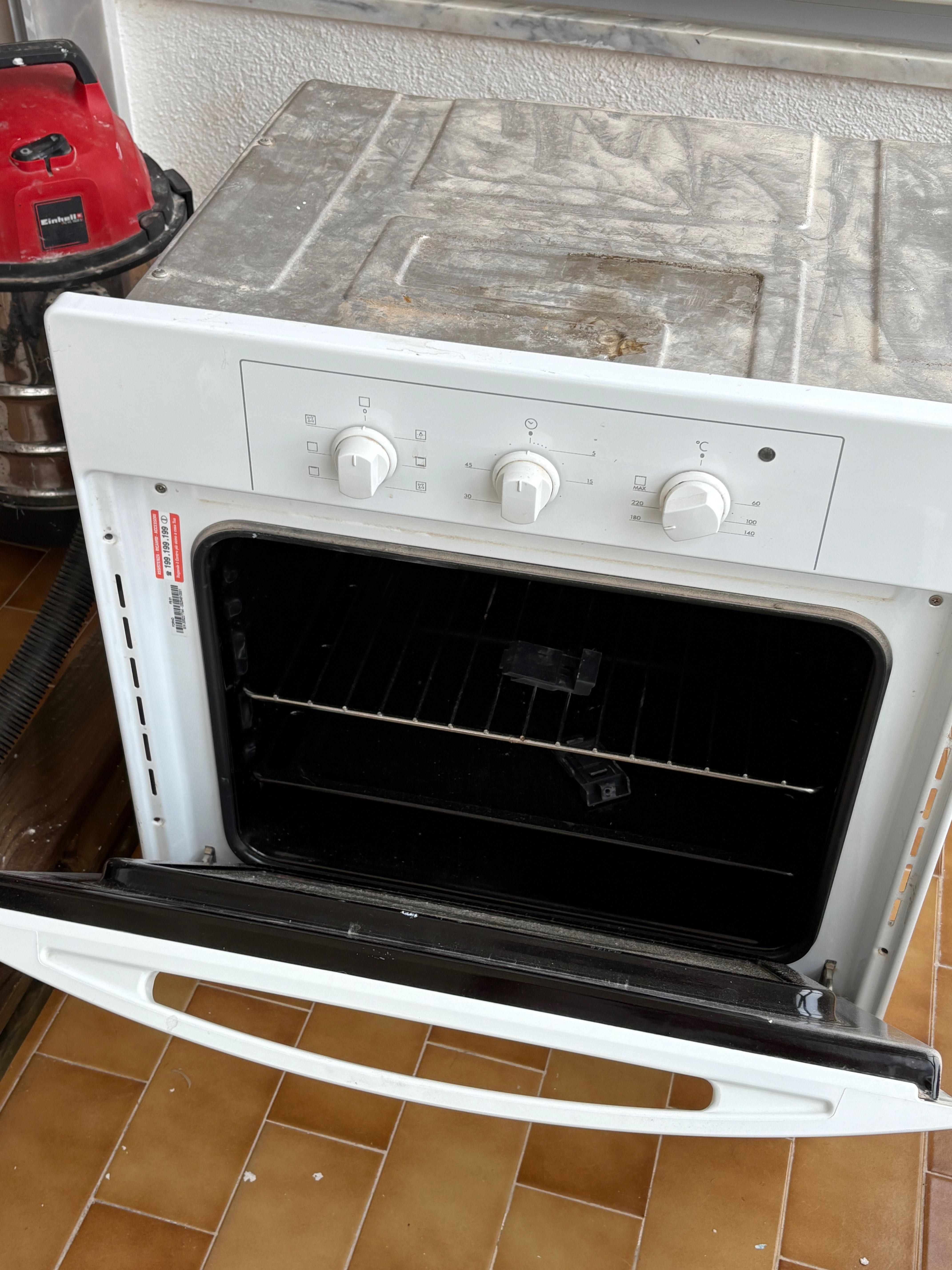 Forno encastrar Ariston