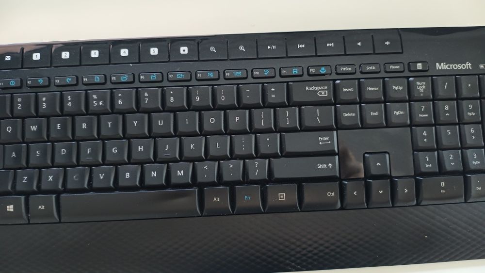 Klawiatura + mysz bezprzewodowa Microsoft 2000