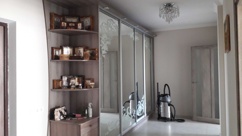 Продам 2-х ком квартиру с ремонтом