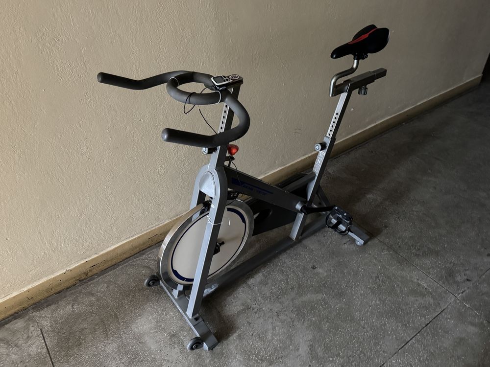 Rower stacjonarny spinningowy Domyos VS 730 decathlon rowerek