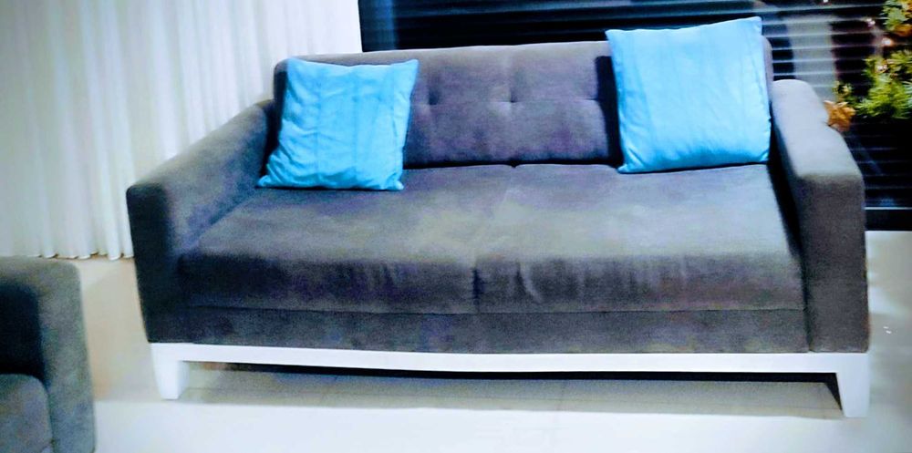 Conjunto de sofás (2)- usados em ótimo estado