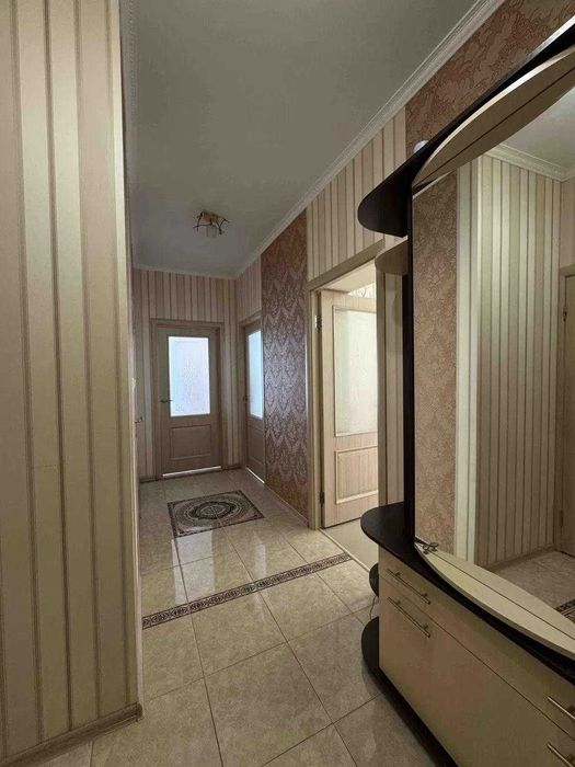 2к з великою кухнею