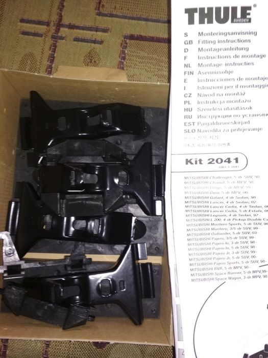 багажник Thule 960 + fit kit 2041 в штатные места Mitsubishi