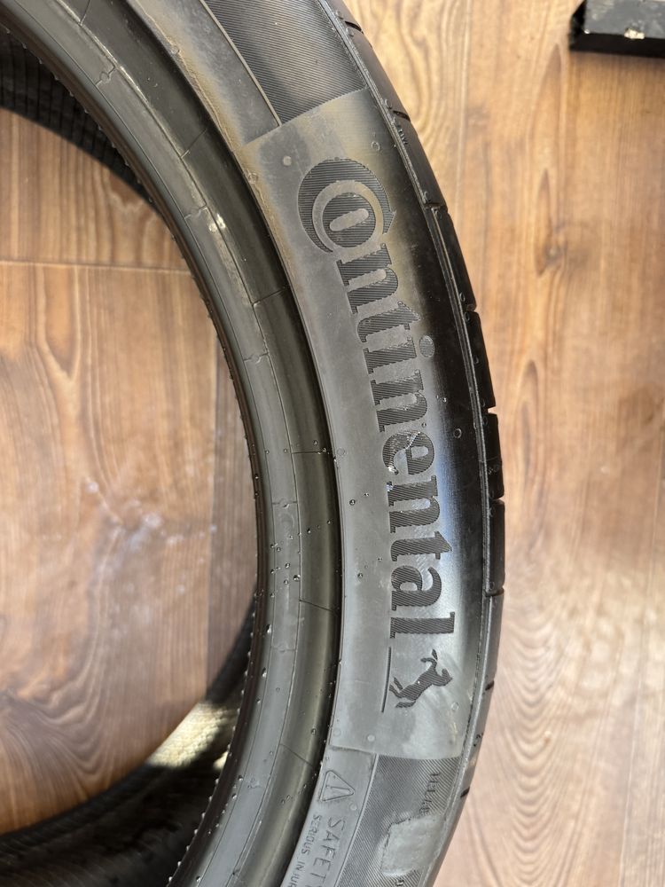 Шини Continental 255/40/R20