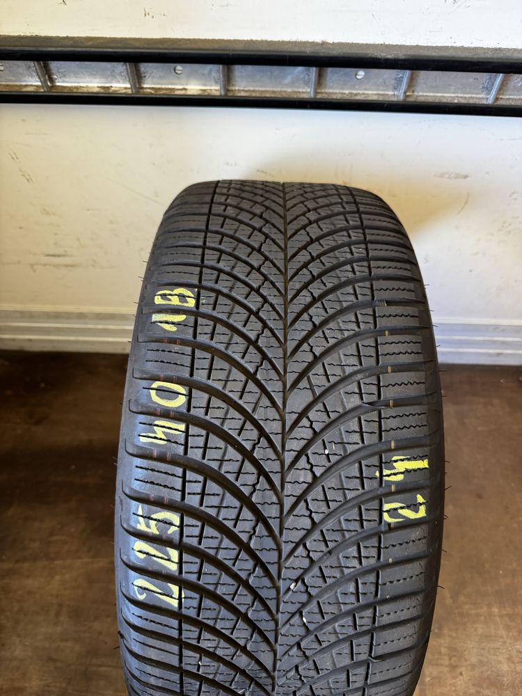 1x Opona goodyear vector 4seasons gen-3 225/40/18 2024r.