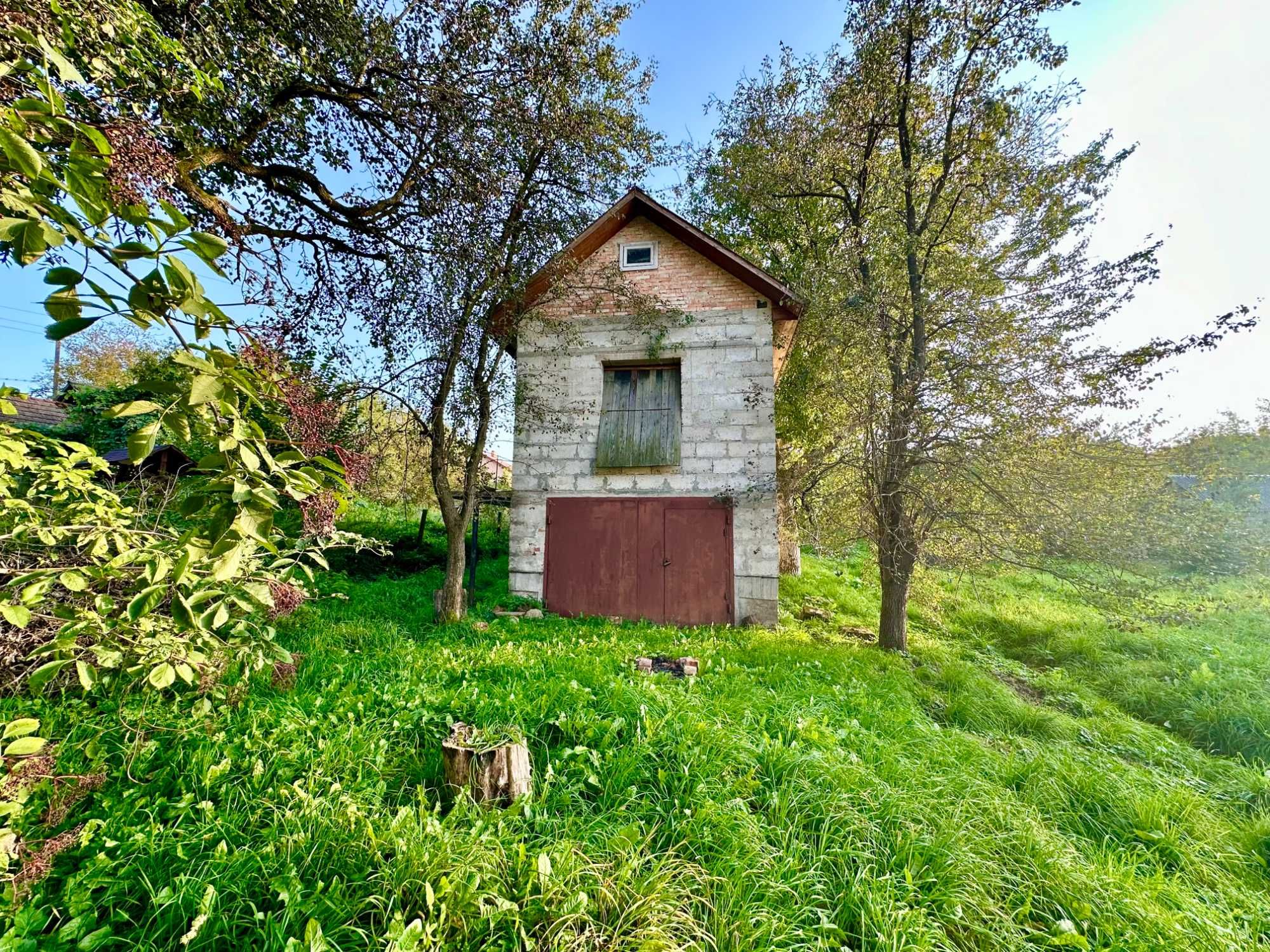 Продається житловий будинок у с.Почаєвичі