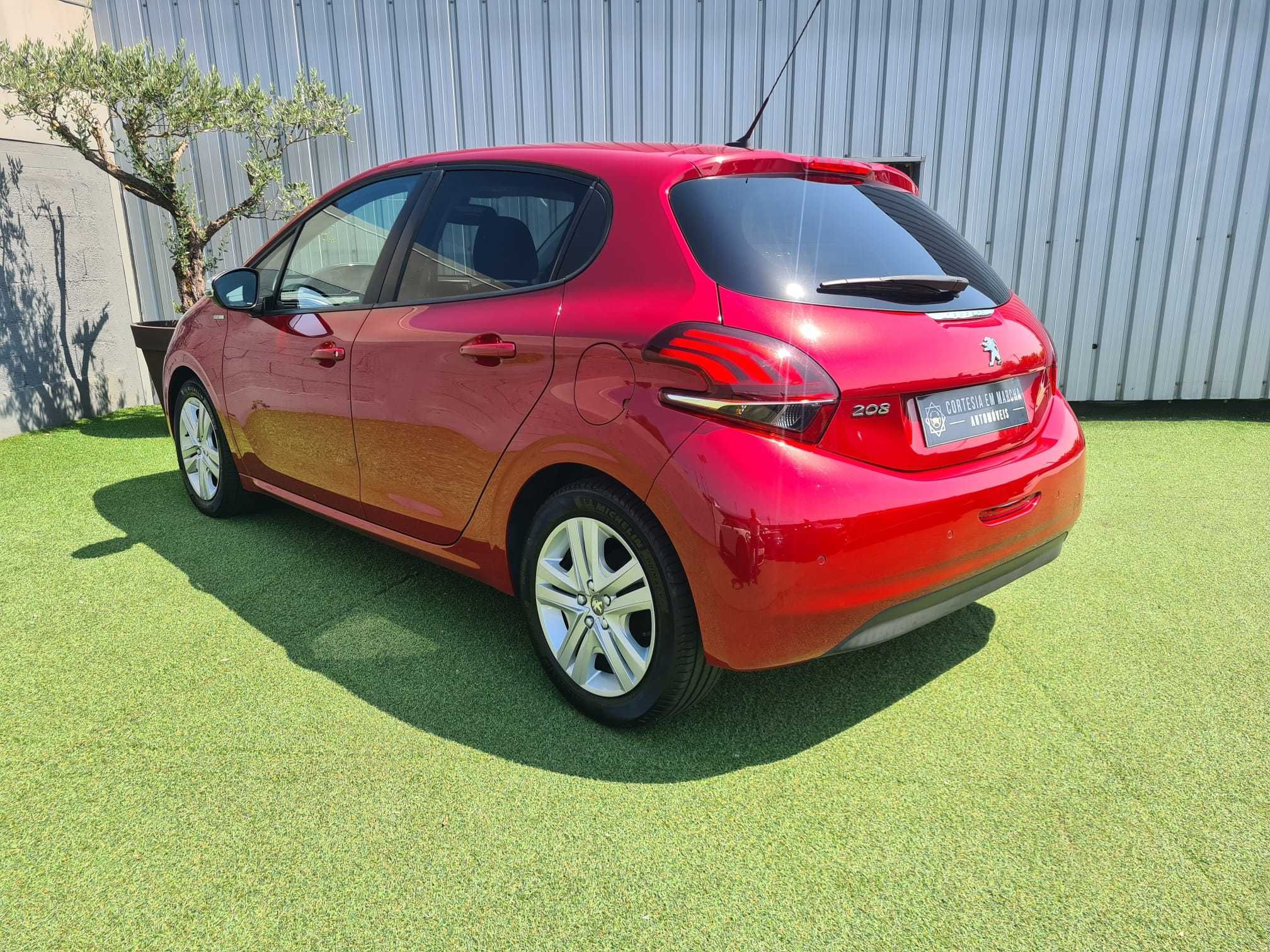 Peugeot 208 1.2 Pure Tech Style