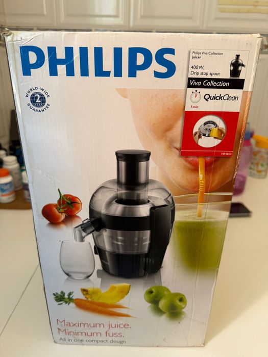 Maquina de fazer suco, usada poucas vezes e a funcionar perfeitamente