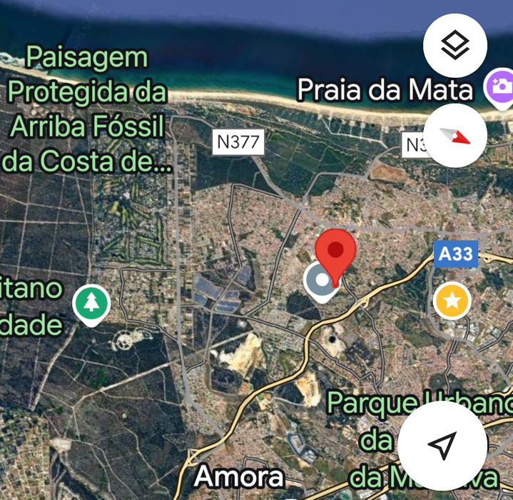 Charneca da Caparica -propriedade com 3 Habitações,independen 690 m²,