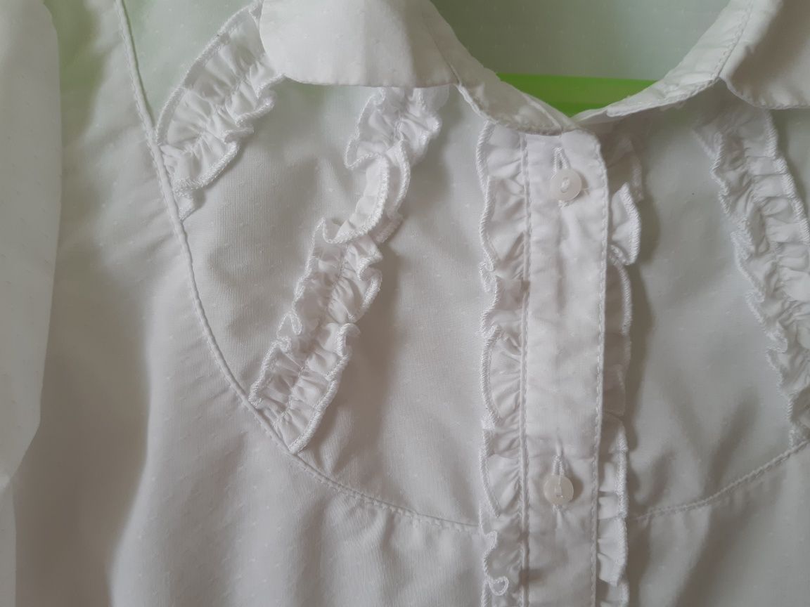 Школьная блузка / рубашка для девочки на 1 класс