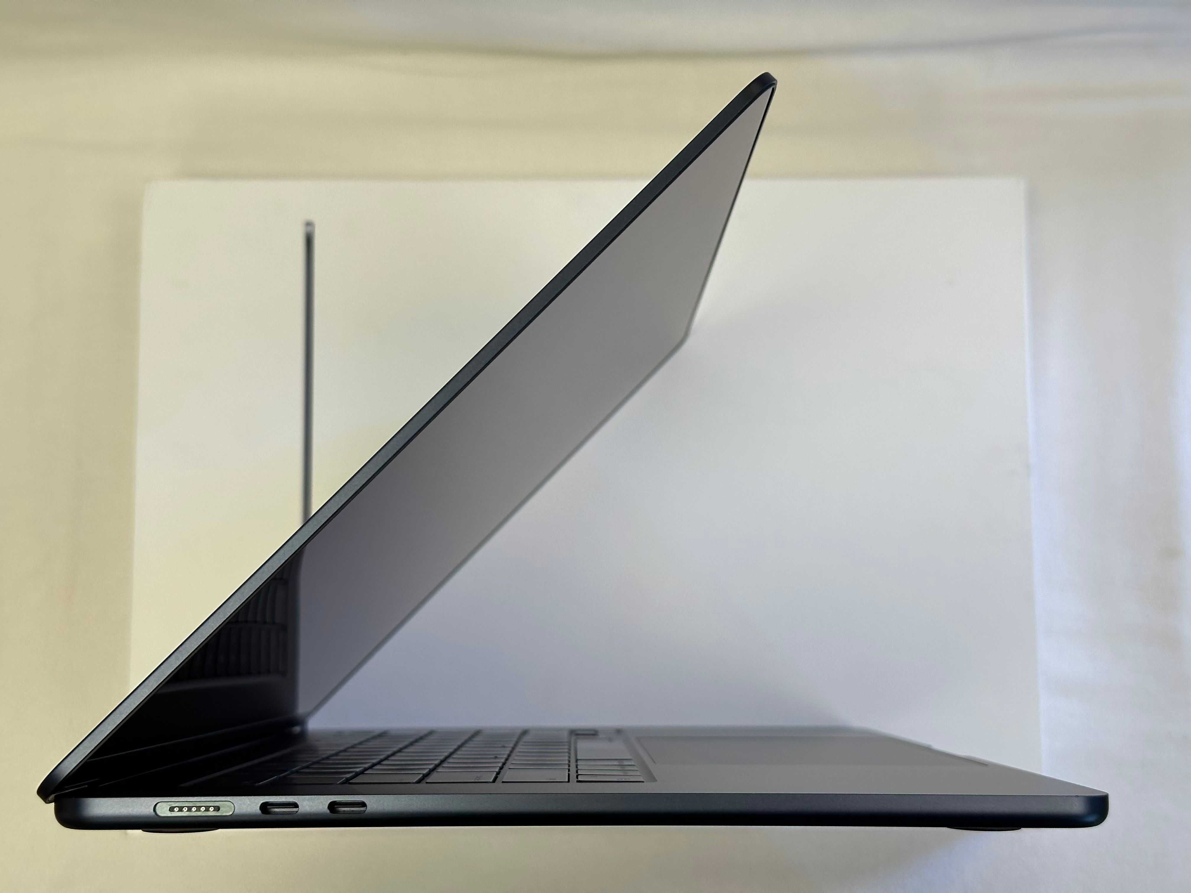 MacBook Air M3 15’ 2024р. 16/500Gb, 100% батарея - 30 циклів