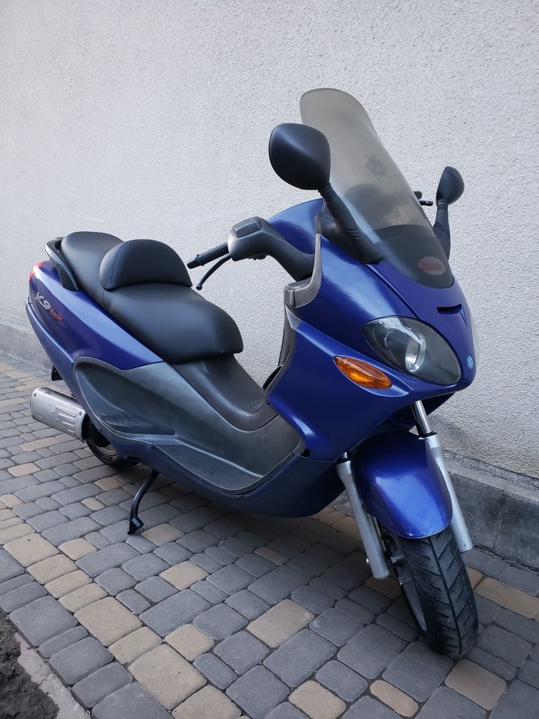 Скутер Piaggio  X9 250cc