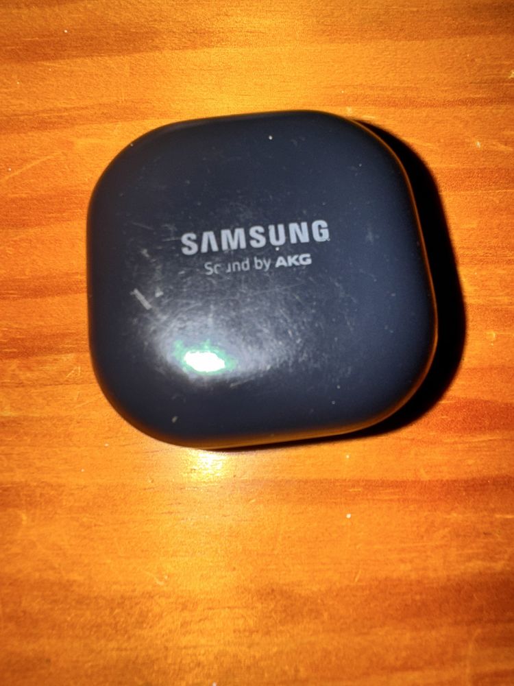 Samsung buds Live bom estado quase sem uso