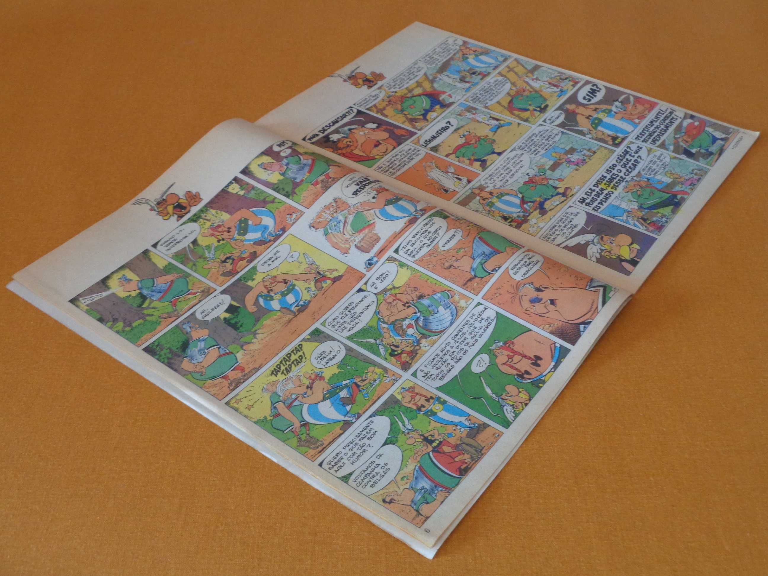 Pack com 9 dos primeiros 10 livros do "Jornal da BD". Portes inclusos.