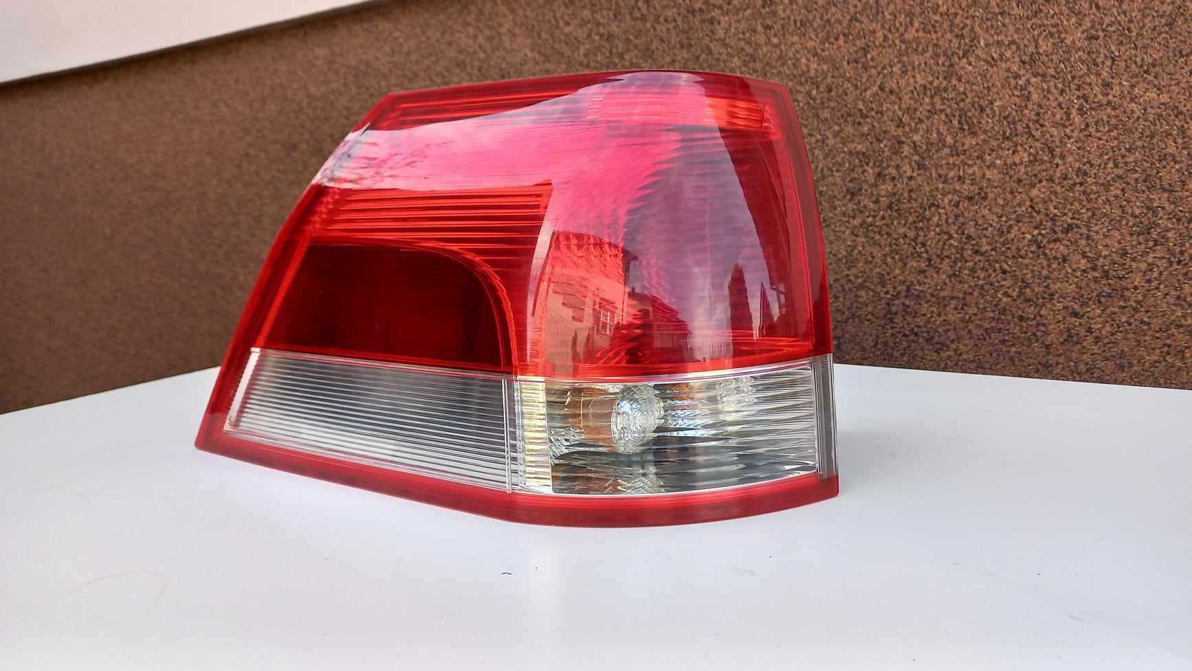 Kompletna lampe tylnia lewa Opel Vectra C kombi