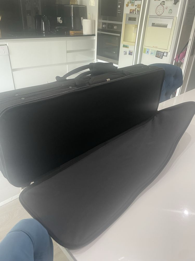 Mala para transportar violino