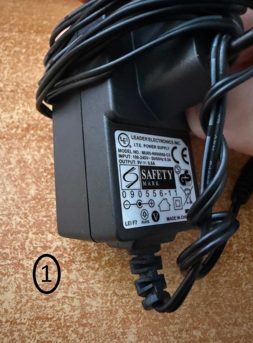 Блок живлення 9V для WiFi роутера / модема