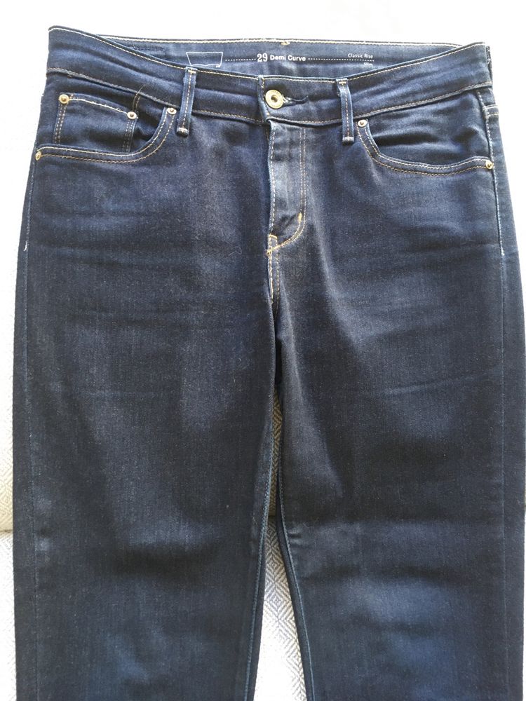 Levis jeans azuis