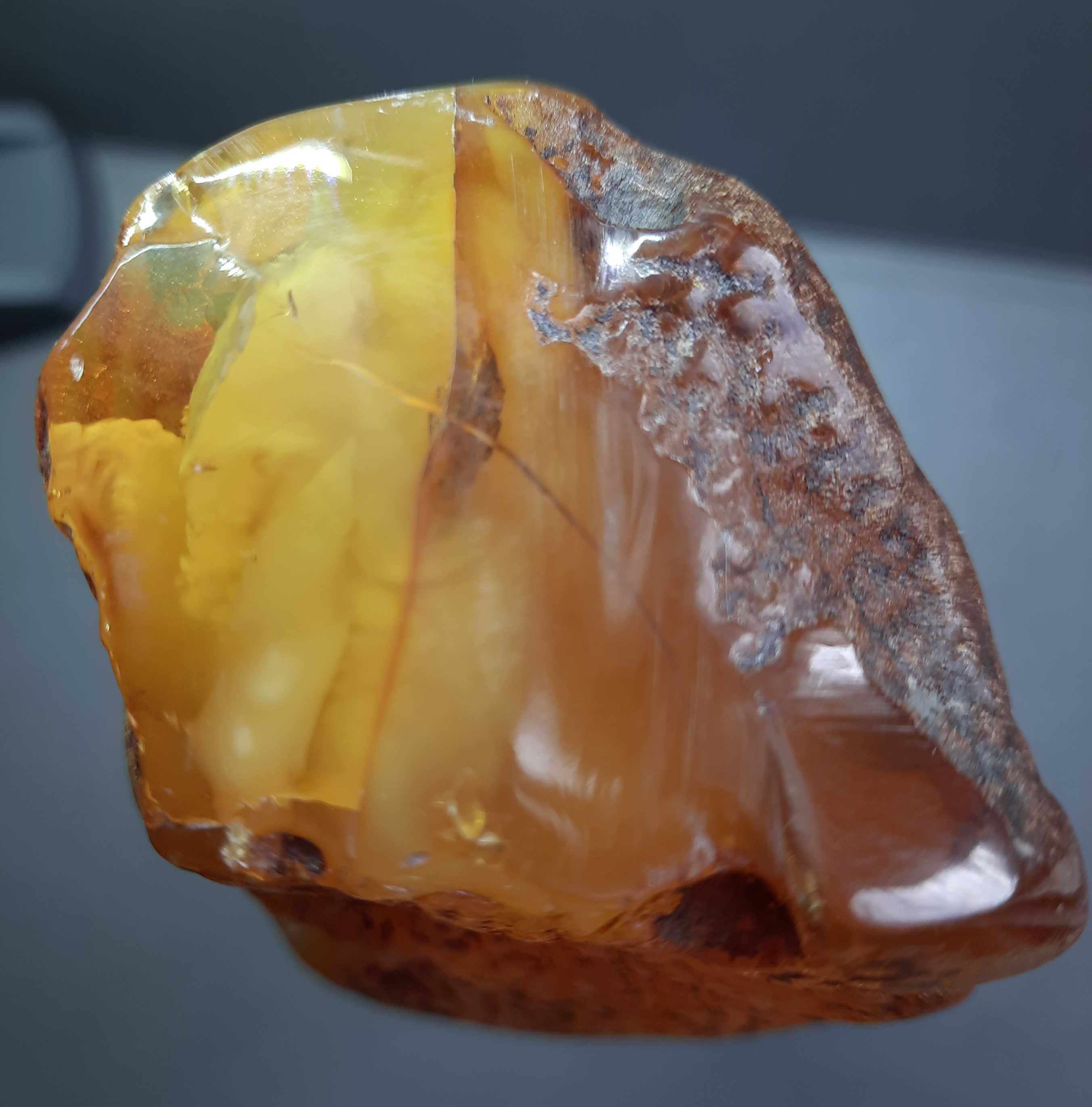 Bursztyn surowy 76,6 g. Nieaktualny