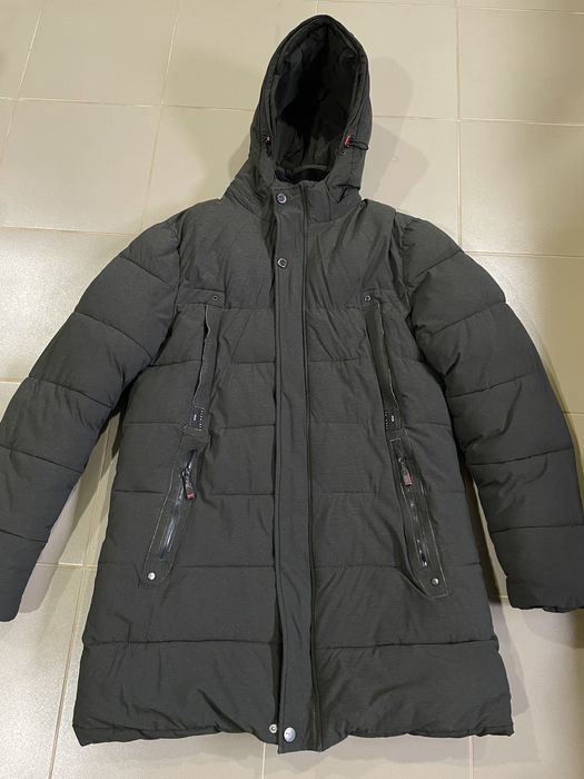 Чоловічий зимовий пуховик