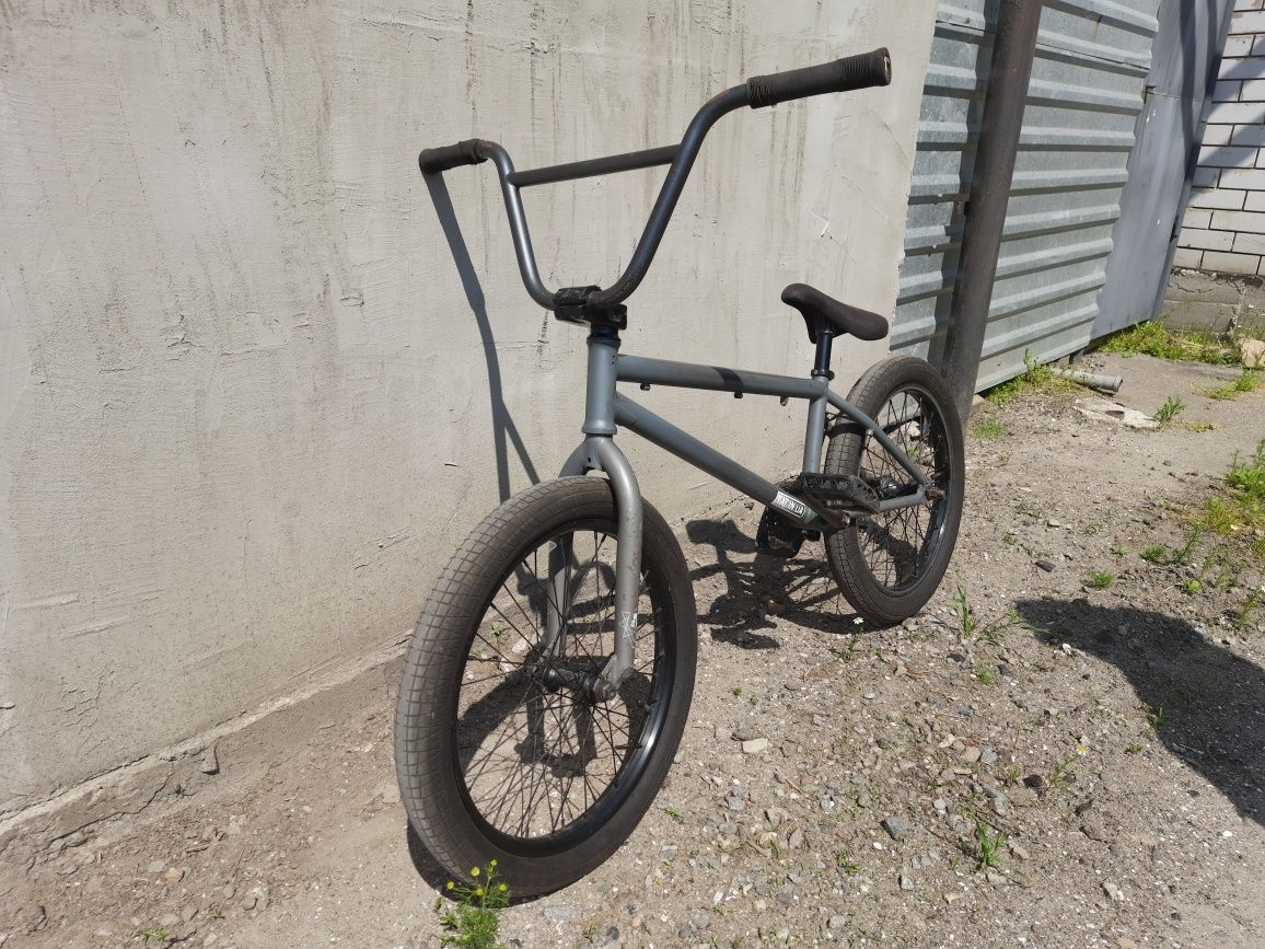 Продам велосипед BMX