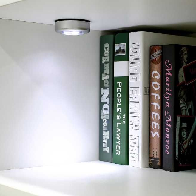 Lampka samoprzylepna 3 led oświetlenie garderoby szafy podszawkowa
