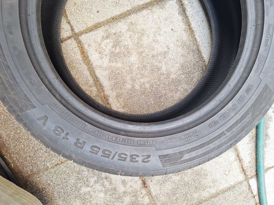 Opona letnia Continental  235/55 R18 (100V)