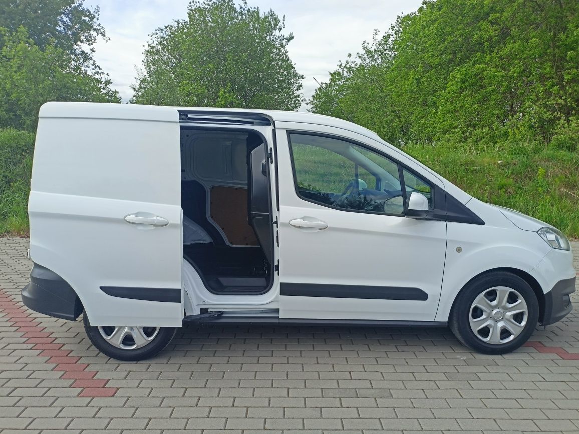 FORD-TRANSIT-COURIER-2015r-Godny uwagi.klima..bdb stan-Zamiana..