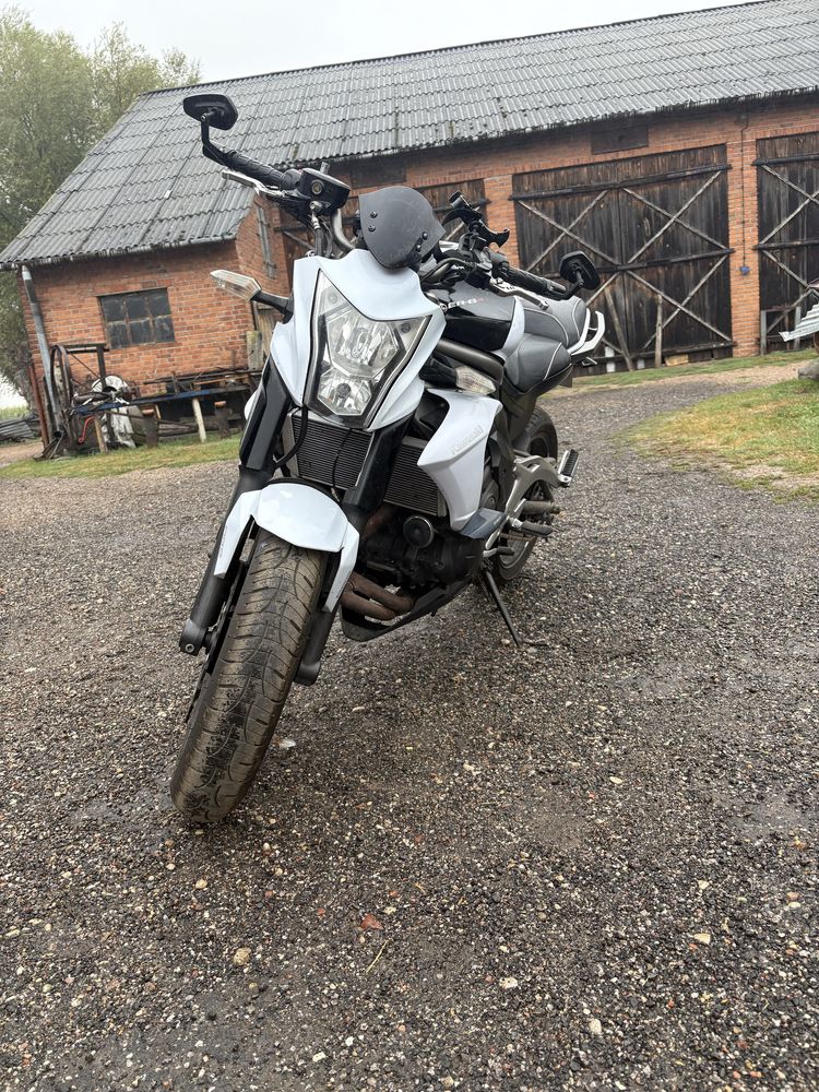 Kawasaki ER6N 650cm3