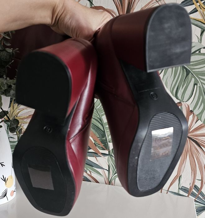 Bordowe kozaki dlugie na klocku r.39