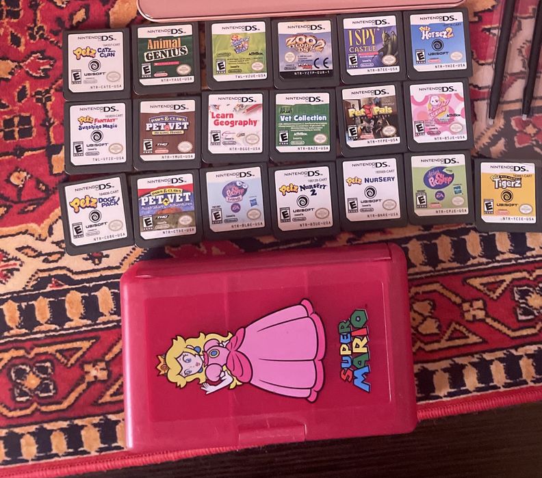 2 konsole nintendo dsi plus 30 gier!!!
