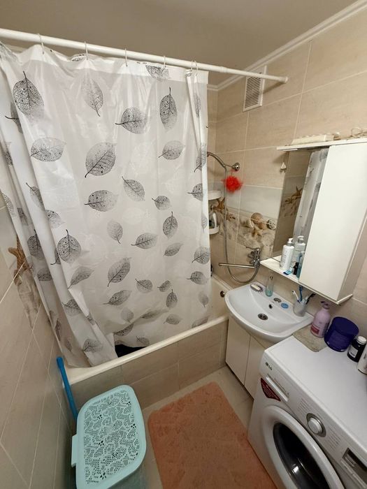 Продаж квартири в Узині центр