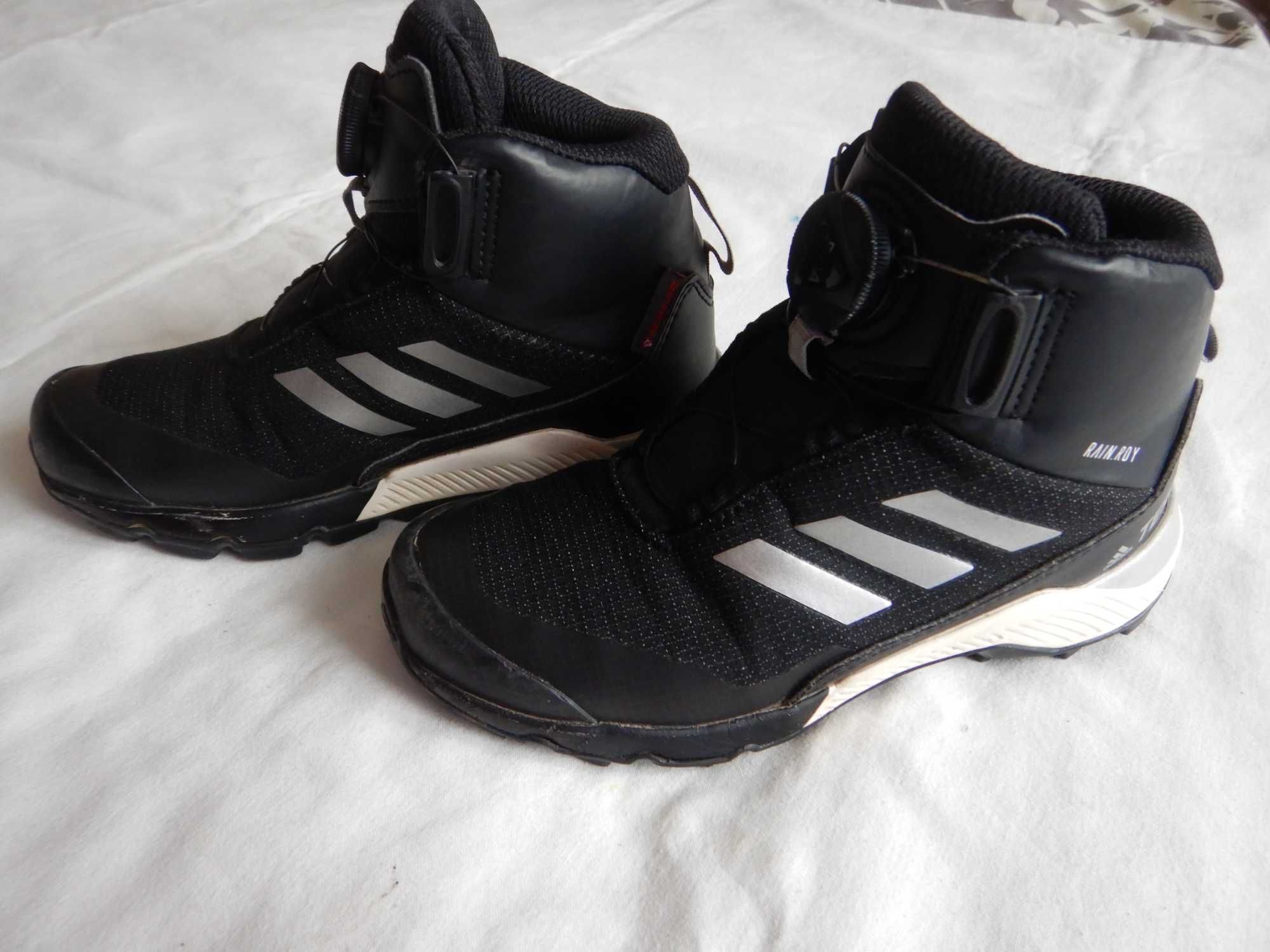 Buty chłopięce BOA adidas TERREX Winter Mid rozm. 30