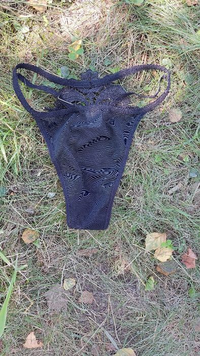 Stringi damskie rozm. M