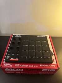 AKAI MPD 218 professional