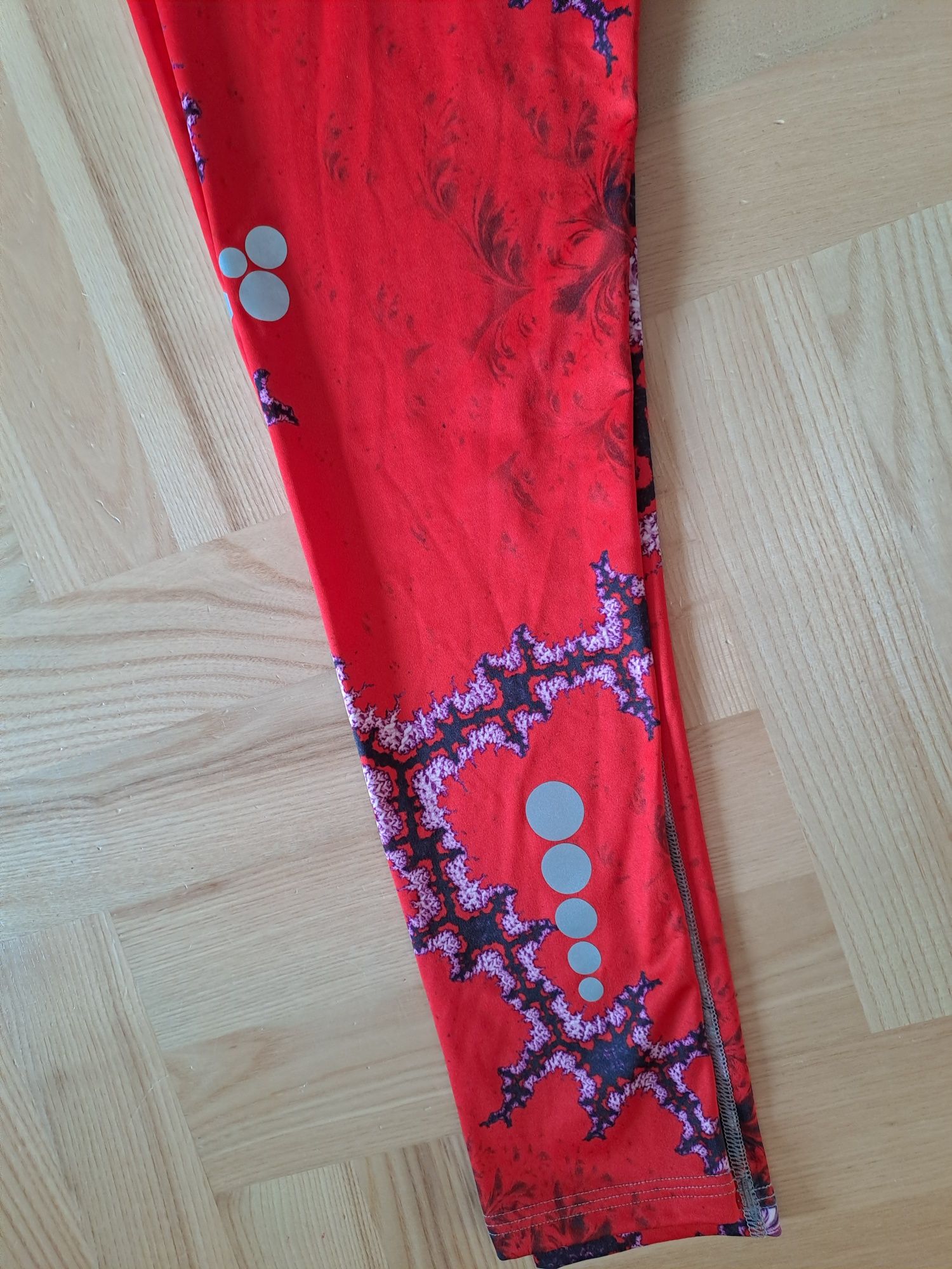 Nessi legginsy S/M czerwone do biegania