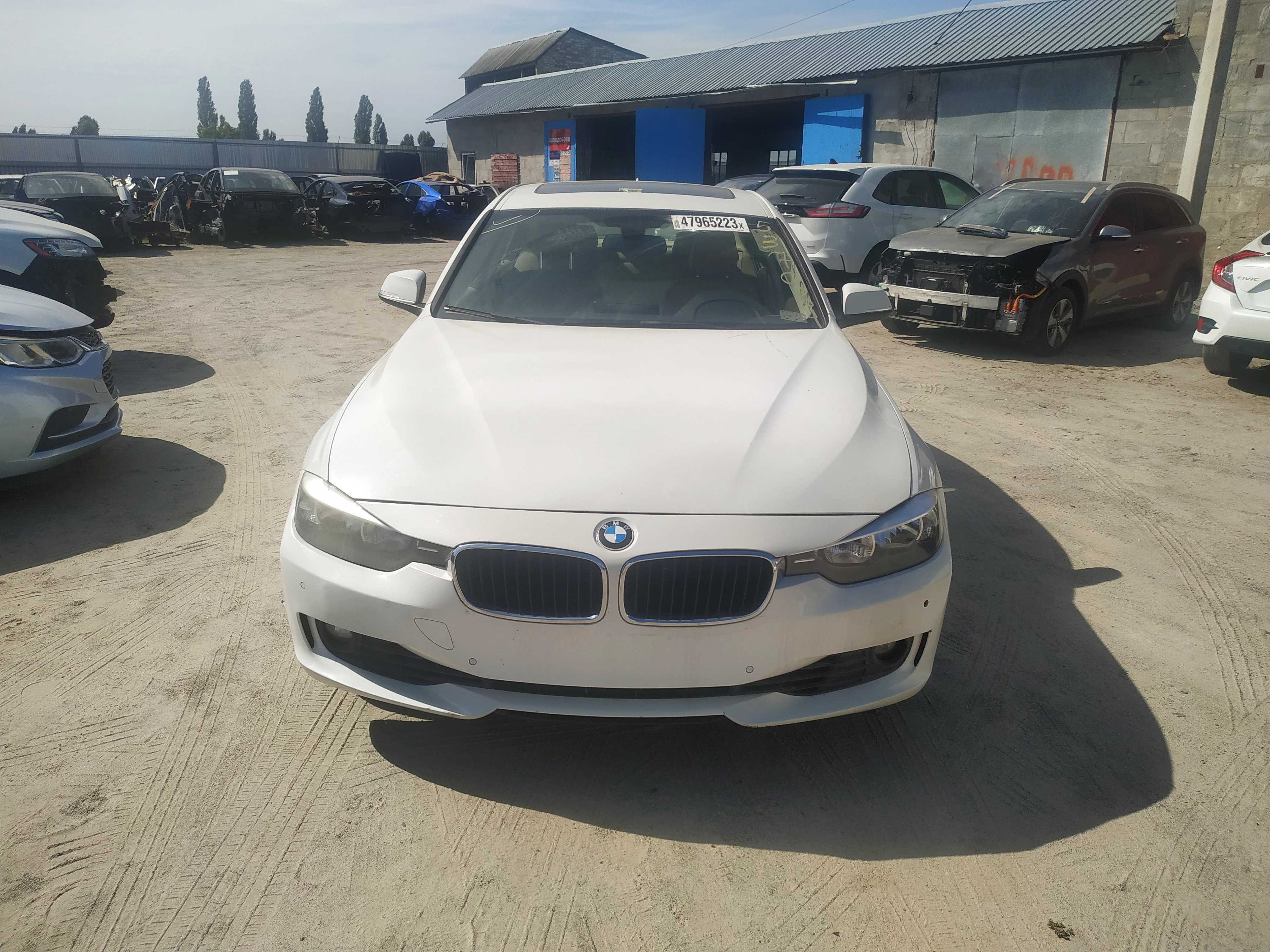 Розборка BMW F30 328 Xi 2013 двері піввісь кардан