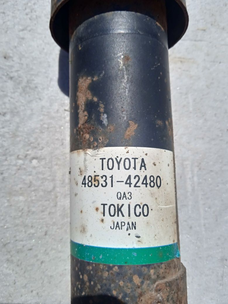 Амортизаторы, стойки задние Toyota RAV4