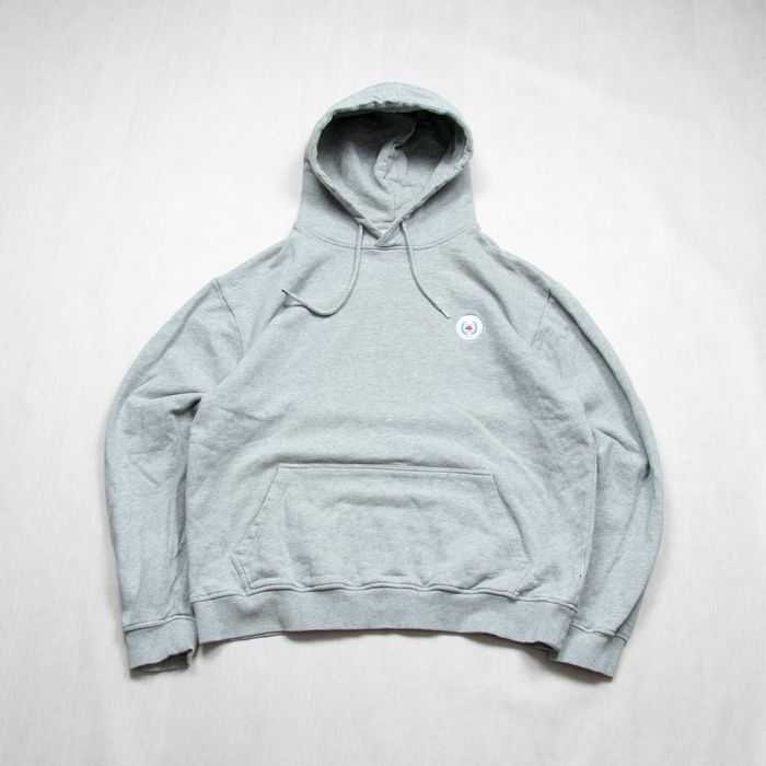 Woodbird Our Shaxy Patch bluza z logo L hoodie short