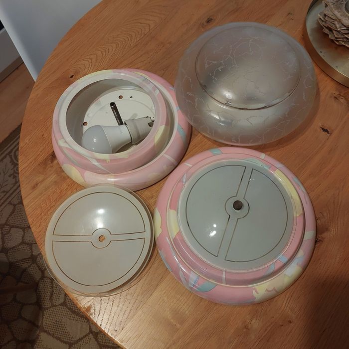 Люстри для вітальні, коридору та ванної