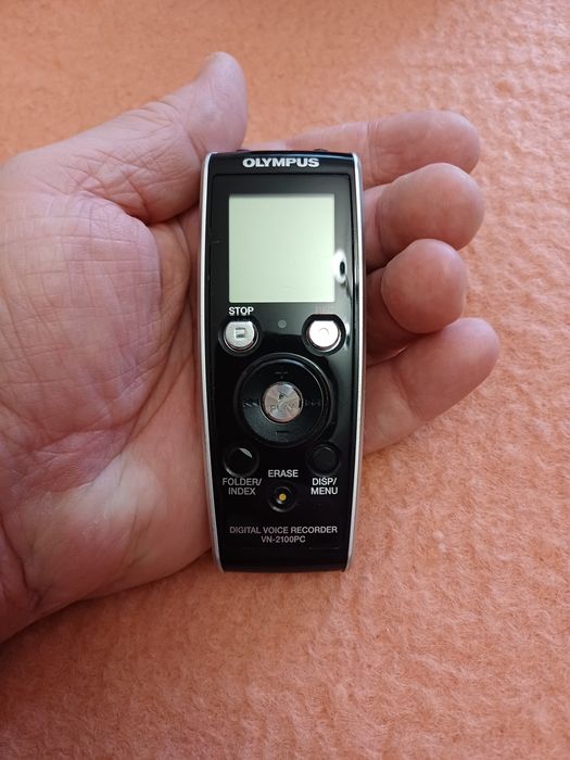 Цифровой диктофон Олимпус