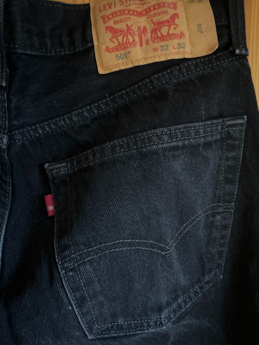 Sprzedam czarne spodnie firmy Levis kultowy model 501 W32 L32