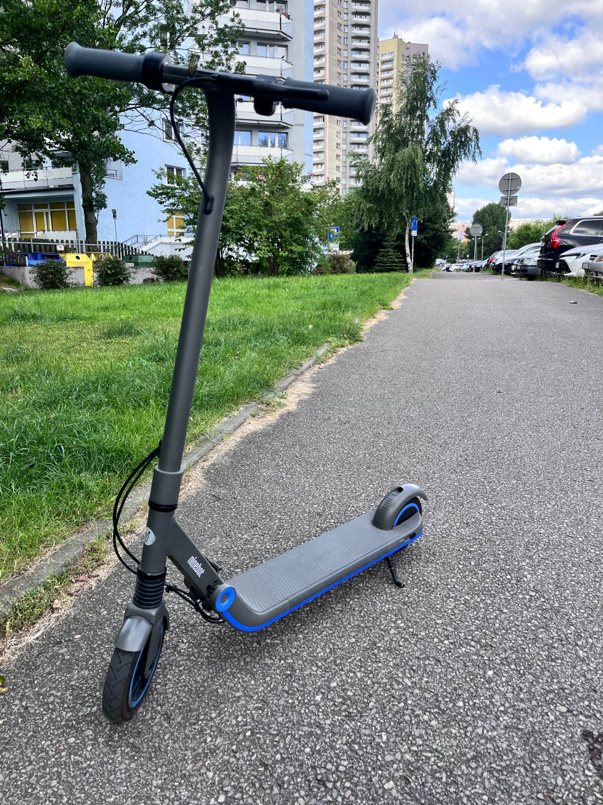 Hulajnoga elektryczna Segway Ninebot Zing E10