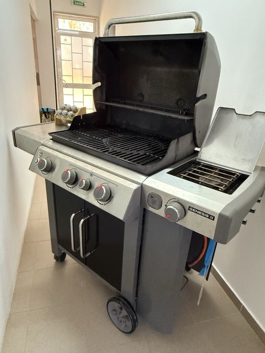 Grelhador Weber Genesis II GS4 + Capa Original + Panel Weber (oferta)